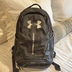 Under Armour Hustle 3.0 Backpack
